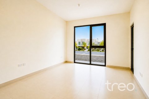 Villa de 3 chambres à EMAAR South, UAE No. 220966 10
