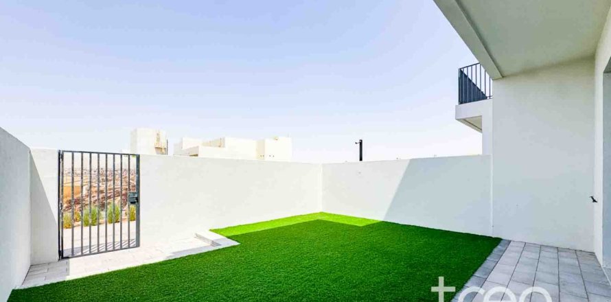 Villa de 3 chambres à EMAAR South, UAE No. 220966