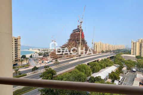 Apartment de 3 dormitorios en Shoreline Apartments, UAE No. 207812 8