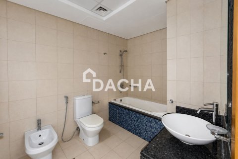 Apartment de 3 dormitorios en Shoreline Apartments, UAE No. 207812 15