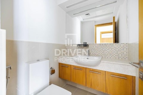 1 bedroom Apartment in Bellevue Towers, UAE No. 212905 9