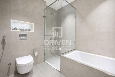 Appartement de 3 chambres à District One, UAE No. 221439 27