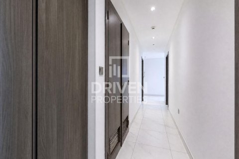 Appartement de 3 chambres à District One, UAE No. 221439 16