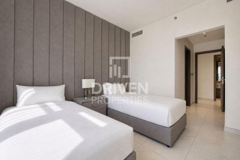 Appartement de 3 chambres à District One, UAE No. 221439 13