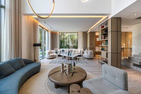 Villa de 4 dormitorios en Jumeirah Islands, UAE No. 202751 14