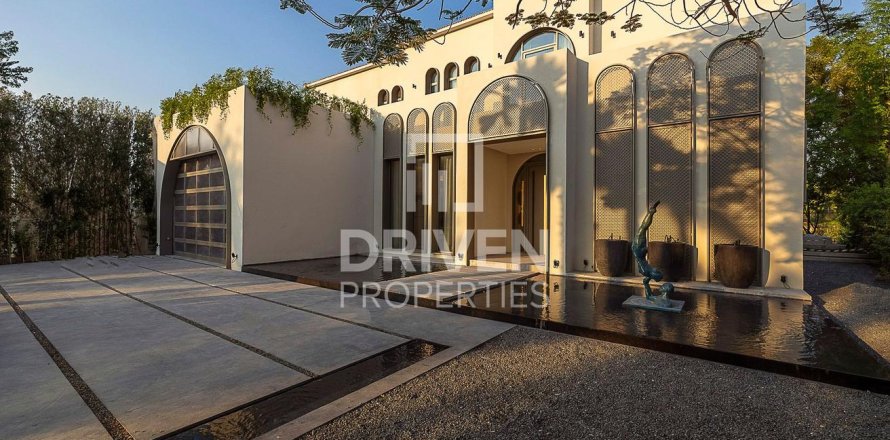 Villa de 4 dormitorios en Jumeirah Islands, UAE No. 202751