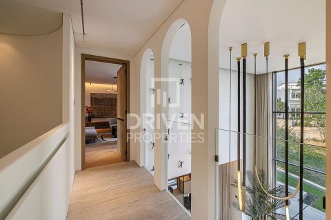 Villa de 4 dormitorios en Jumeirah Islands, UAE No. 202751 23