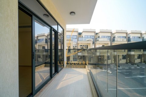 5 bedrooms Villa in Dubai Investment Park, UAE No. 219342 27