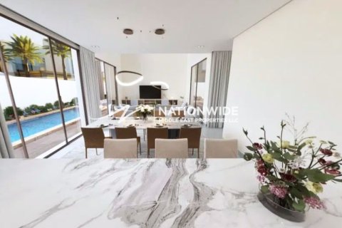 Villa de 6 dormitorios en Abu Dhabi, UAE No. 75728 4