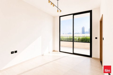 2 bedrooms Apartment in Dubai, UAE No. 162758 8
