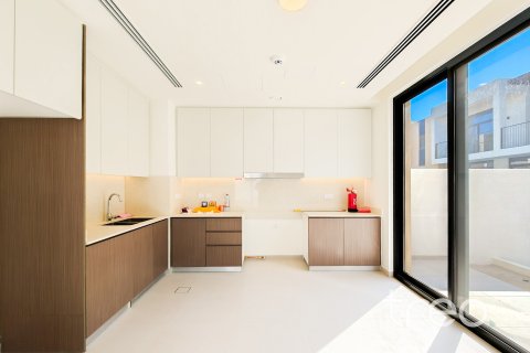 4 bedrooms Villa in EMAAR South, UAE No. 224997 4