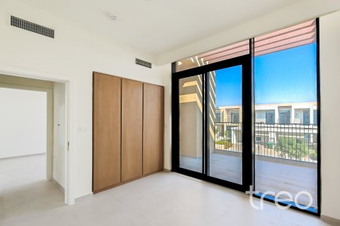 4 bedrooms Villa in EMAAR South, UAE No. 224997 9