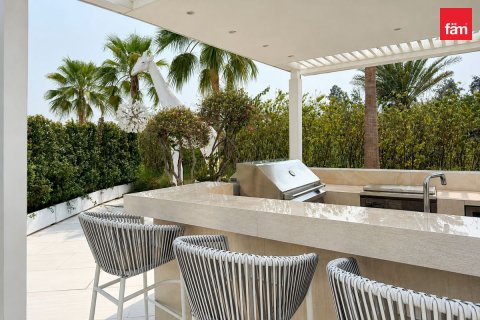 Villa de 4 dormitorios en Jumeirah Islands, UAE No. 205530 9