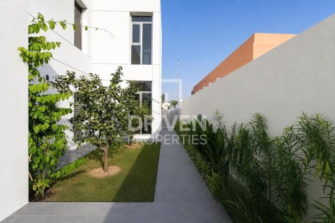 5 غرفة نوم فيلا في Jumeirah Park, الإمارات العربية المتحدة رقم 215165 3