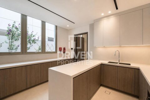 5 غرفة نوم فيلا في Jumeirah Park, الإمارات العربية المتحدة رقم 215165 24