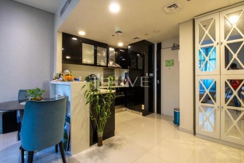 1 bedroom Apartment in Business Bay, UAE No. 75856 4