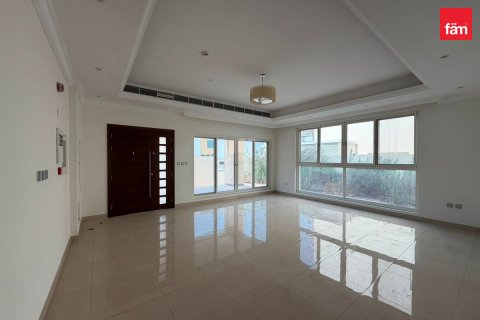 Villa de 5 chambres à Al Furjan, UAE No. 166668