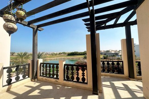 Вилла с 5 спальнями в Al Hamra Village, ОАЭ №20141 25