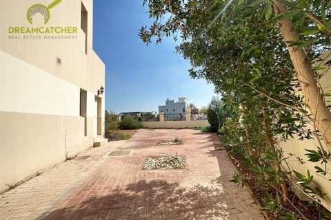 Вилла с 5 спальнями в Al Hamra Village, ОАЭ №20141 27