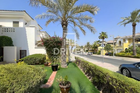 Вилла с 5 спальнями в Garden Homes, ОАЭ №223289 17