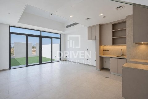 2 bedrooms Townhouse in Mohammed Bin Rashid City, UAE No. 212404 3