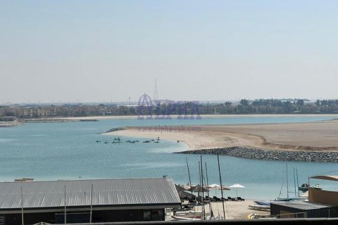 3 bedrooms Apartment in Al Hamra Village, UAE No. 157956