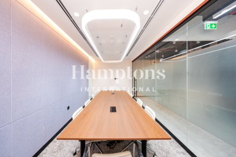 Office de 253.06777200m² en Sheikh Zayed Road, UAE No. 216700 4