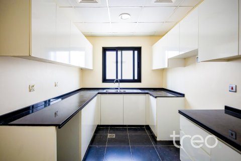 3 bedrooms Townhouse in Dubai, UAE No. 220740 5