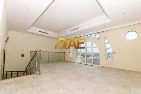 6 bedrooms Villa in Al Twar, UAE No. 3749 11