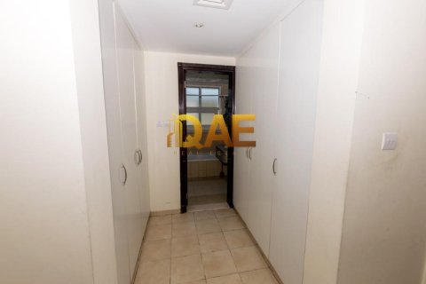 6 bedrooms Villa in Al Twar, UAE No. 3749 4