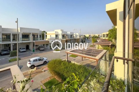 3 bedrooms Townhouse in Dubai, UAE No. 184924
