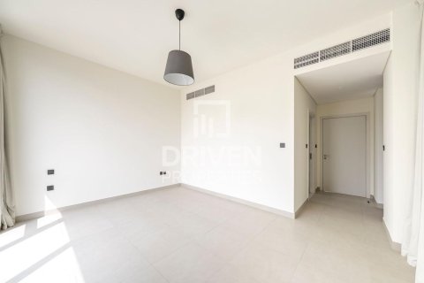Villa de 3 dormitorios en Golf Grove, UAE No. 207505 6