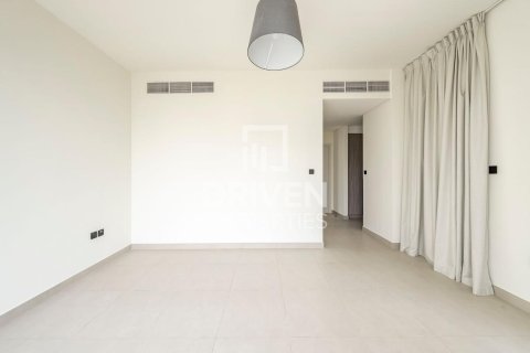 Villa de 3 dormitorios en Golf Grove, UAE No. 207505 12