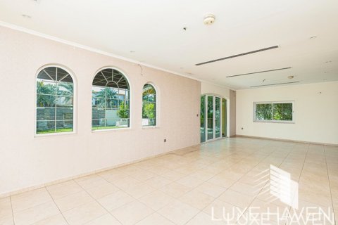 Villa de 3 chambres à Legacy, UAE No. 14016 9