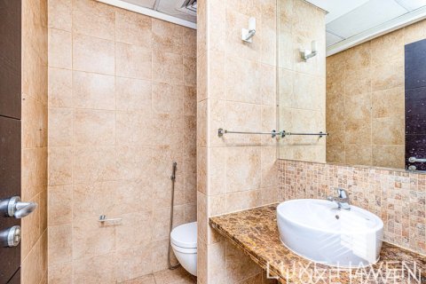 Villa de 3 chambres à Legacy, UAE No. 14016 24