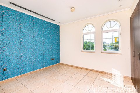 Villa de 3 chambres à Legacy, UAE No. 14016 12