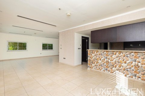 Villa de 3 chambres à Legacy, UAE No. 14016 10