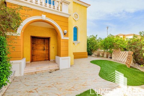 Villa de 3 chambres à Legacy, UAE No. 14016 28