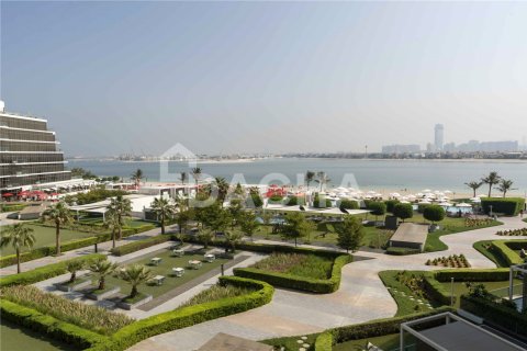 Apartment de 2 dormitorios en The Crescent, UAE No. 207822 18