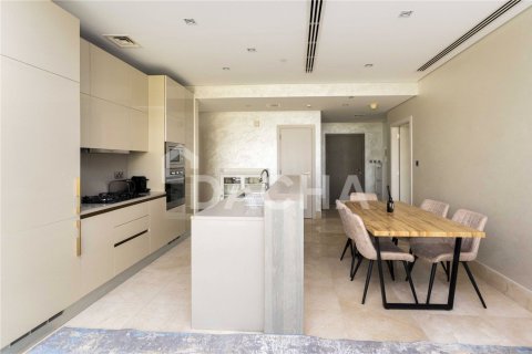 Apartment de 2 dormitorios en The Crescent, UAE No. 207822 5
