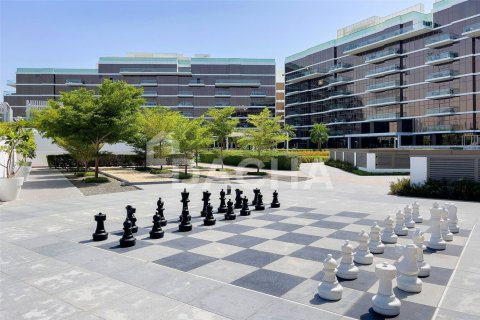 Apartment de 2 dormitorios en The Crescent, UAE No. 207822 25