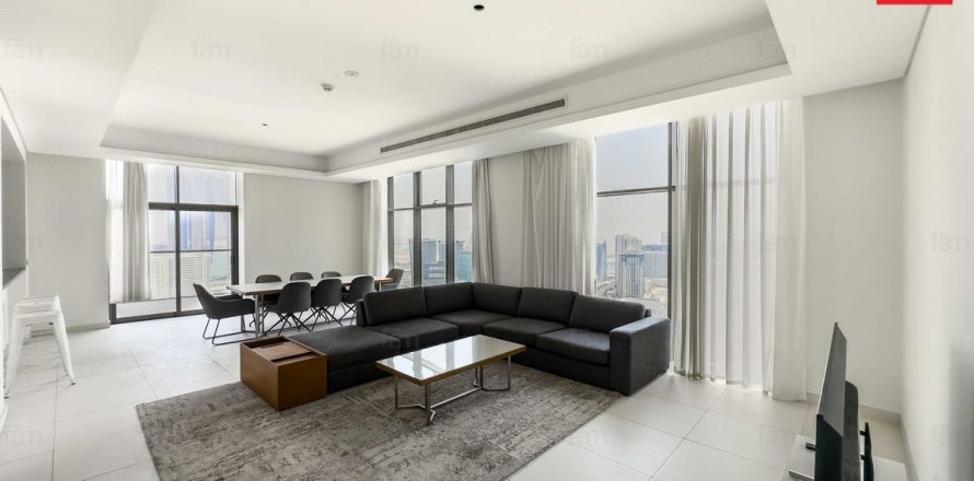 3 bedrooms Apartment in Downtown Dubai (Downtown Burj Dubai), UAE No. 215832