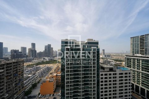 Apartment de 2 dormitorios en District 10, UAE No. 223319 18