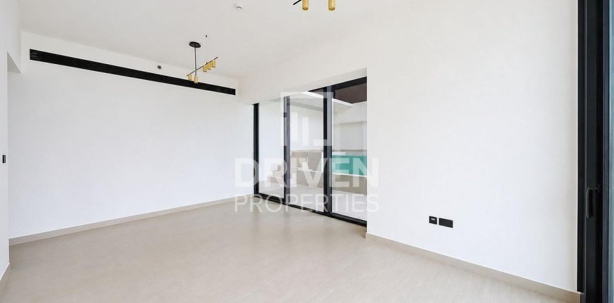 Apartment de 2 dormitorios en District 10, UAE No. 223319
