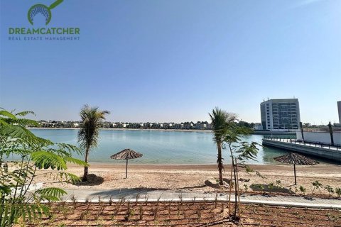 Вилла с 4 спальнями в Mina Al Arab, ОАЭ №75379 3