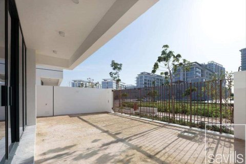 Villa de 4 dormitorios en District One, UAE No. 213944 21
