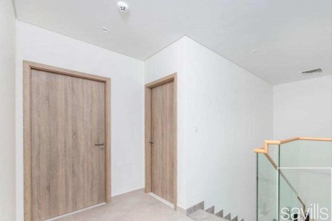 Villa de 4 dormitorios en District One, UAE No. 213944 3