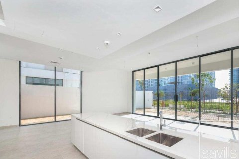 Villa de 4 dormitorios en District One, UAE No. 213944 22