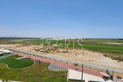 Apartment de 2 dormitorios en  Yas Island, UAE No. 224216