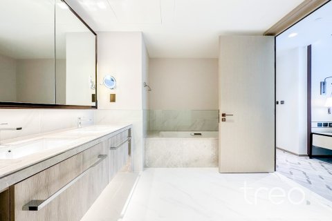 Appartement de 2 chambres à Address Harbour Point, UAE No. 200815 12